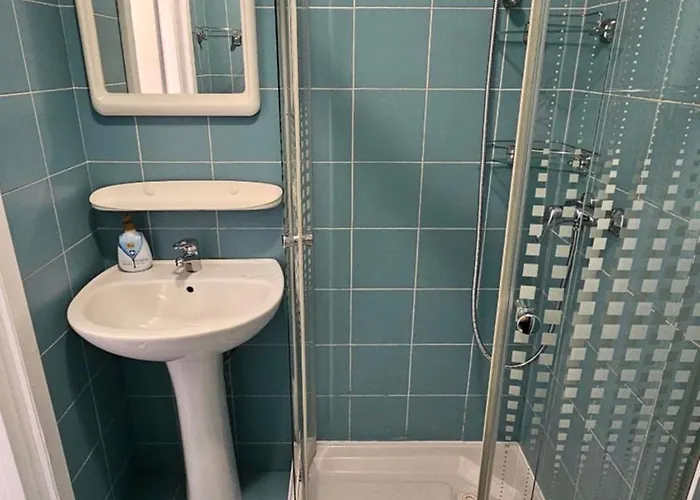 Color Eugen Carada St ブカレスト