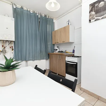 Color Eugen Carada St Apartment Bukarest