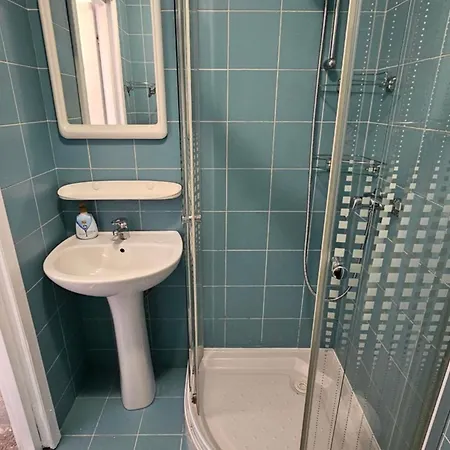 Color Eugen Carada St בוקרשט