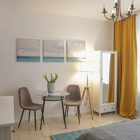 Color Eugen Carada St Апартаменты Бухарест