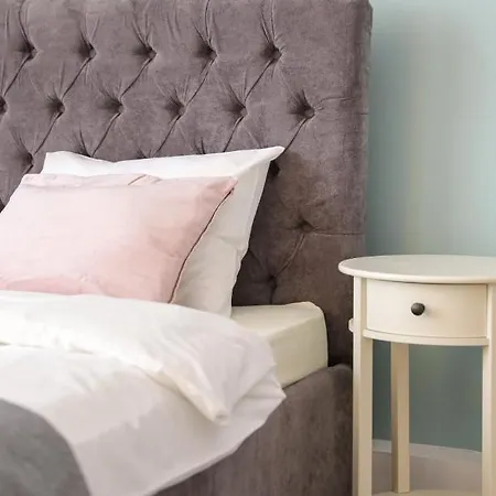 דירה Color Eugen Carada St