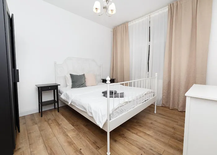 Apartament Color Eugen Carada St Bucureşti