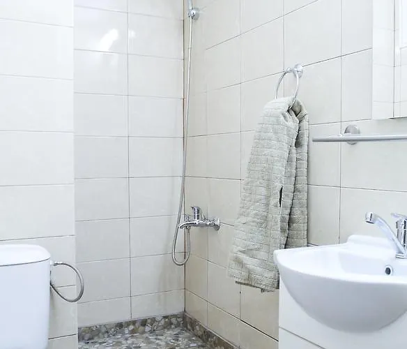 Color Eugen Carada St Apartamento *