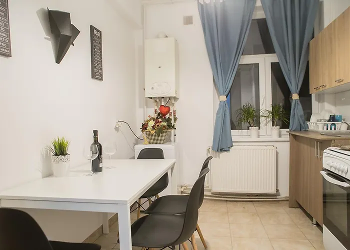 Color Eugen Carada St Apartamento *