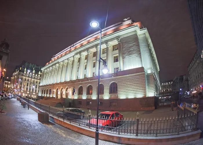 Color Eugen Carada St Апартаменти Бухарест