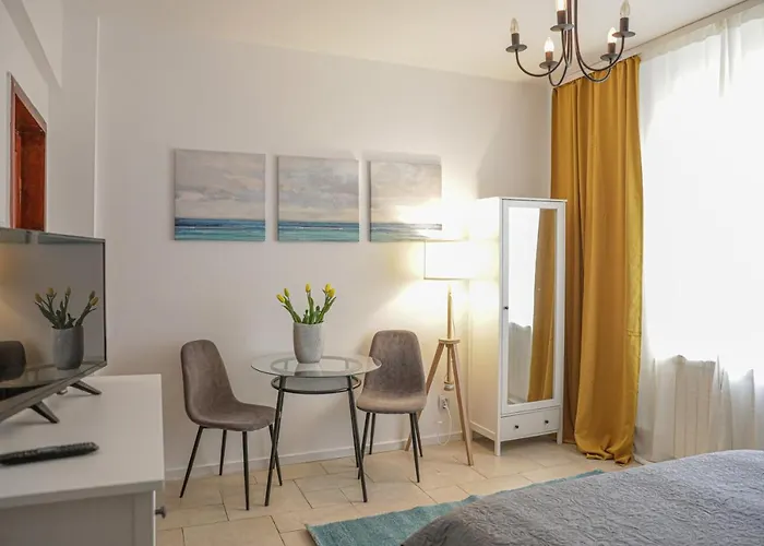 Color Eugen Carada St Apartament Bucureşti