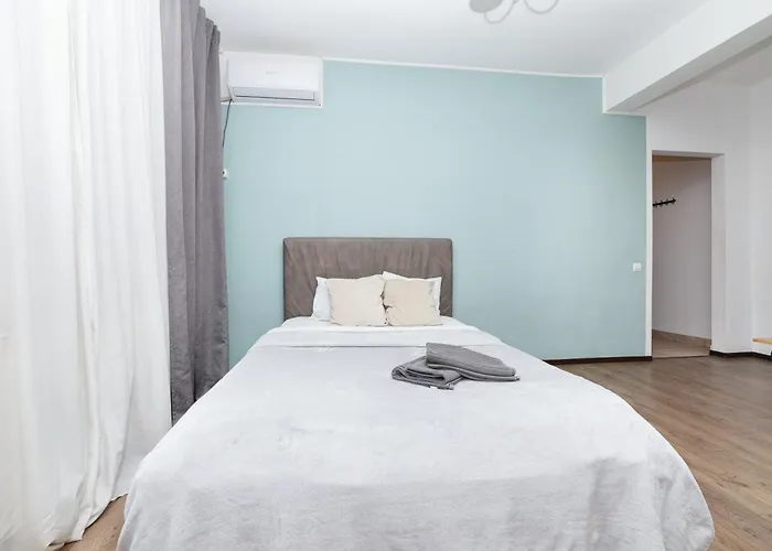 كالار يوجين كارادا ستريت *