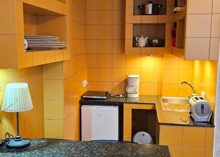 كالار يوجين كارادا ستريت *